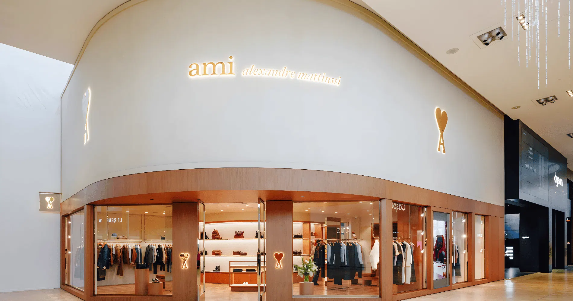 Banner 1 - Ami Paris Nederland